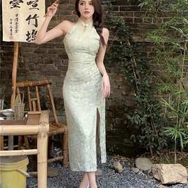 亚马逊速卖通eBay独立站新中式清冷感绿色改良旗袍性感挂脖连衣裙