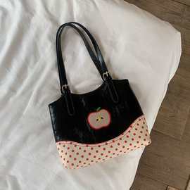 夏季可爱少女苹果波点手提包2025新款小众设计感通勤小托特包包