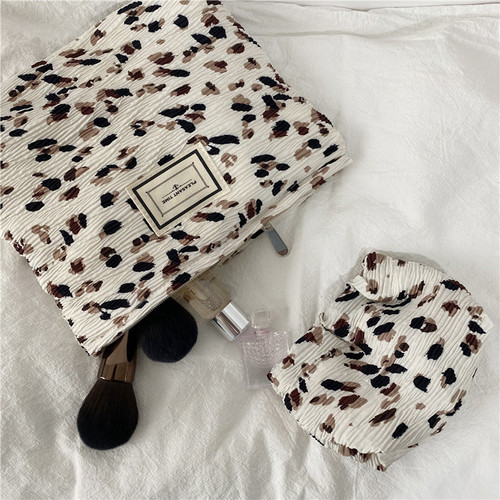 Fresh Puff Fabric Chiffon Makeup Bag Portable Touch-up Travel Toothbrush Phone Storage Bag Coin Handbag