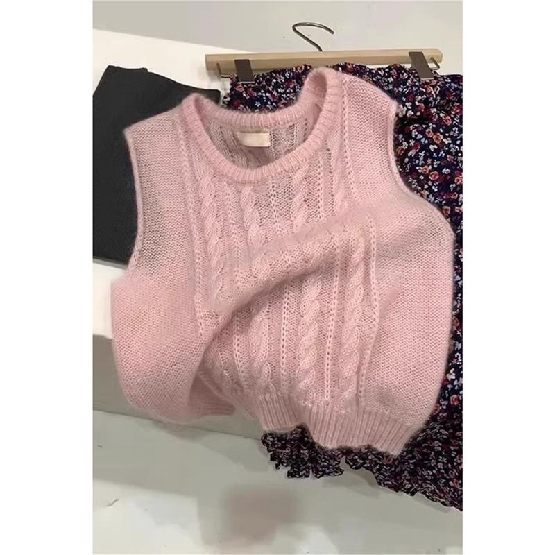 Mohair Sleeveless Knitwear Twist Vest Vest for Women 2025 Autumn and Winter New Outer Knitwear Cut Out Top Trendy