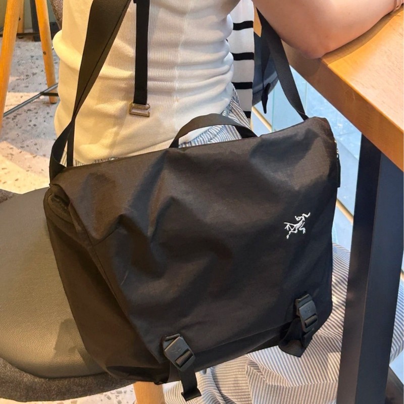 现货鸟包鸡骨架Granville 10L大容量翻盖单肩包斜挎包背包邮差包|undefined