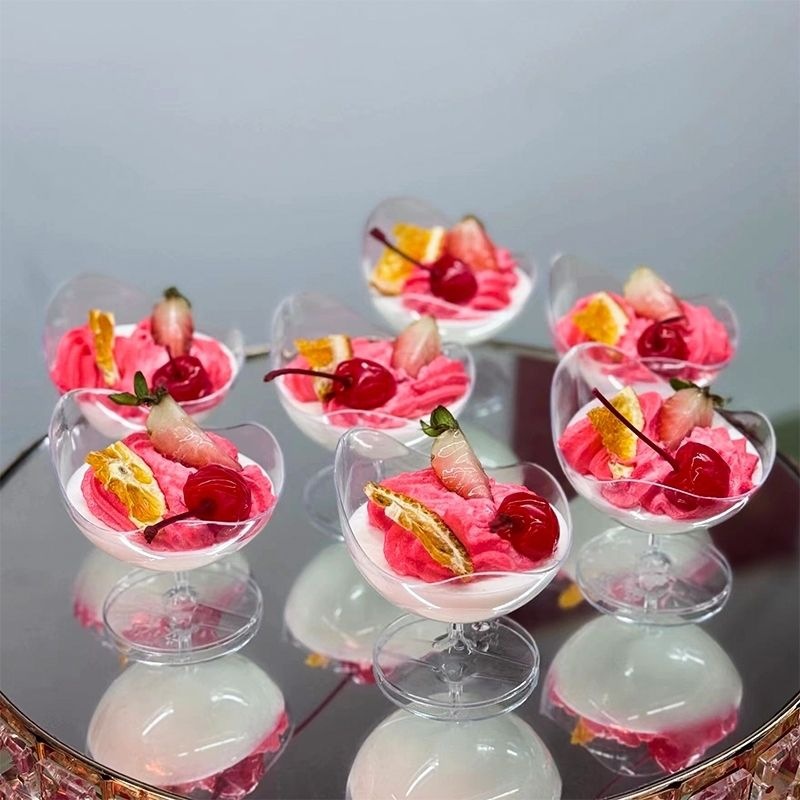 Tall plastic cake, ice cream, mousse, and pudding cups, disposable, creative, transparent, for wedding dessert tables