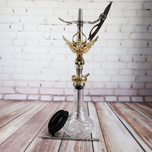 Maklaud���_˹Ů���A���P�ˮ�����b��ɫ��ʹˮ�������bHookah