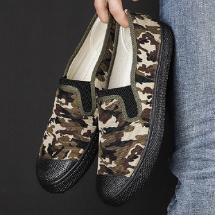 Spring and Autumn Men's Camouflage Canvas Shoes, Slip-On Lazy Casual Shoes, Comfortable, Non-Slip, Lightweight, Everyday Versatile Low-Top Shoes