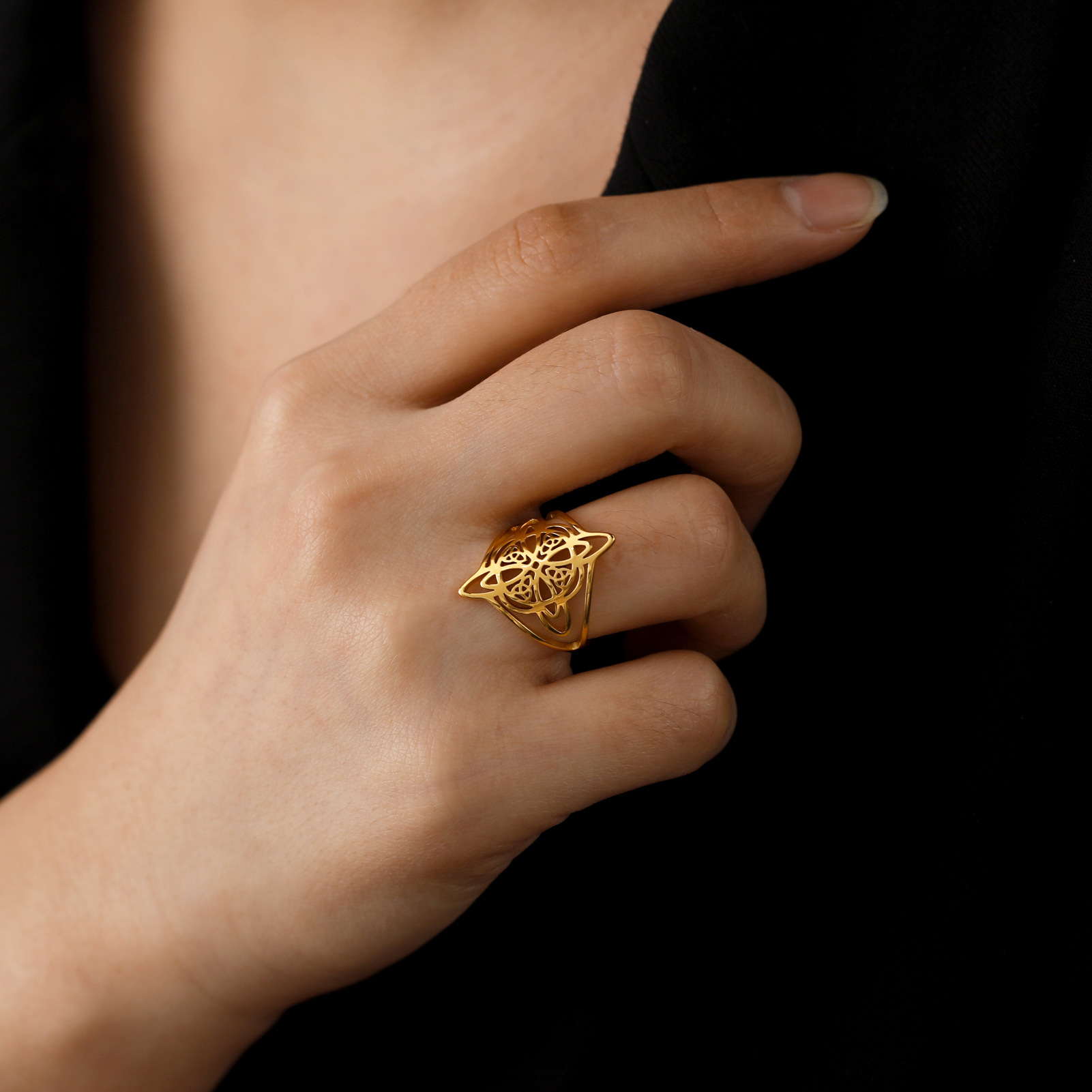 Holiday, Daily Occasion Hip-Hop Retro Witches Knot Solid Color 304 Stainless Steel Plating Women's Rings