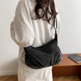 2026新款日韩风格牛仔布饺子包女百搭轻便单肩斜挎包休简约百搭包