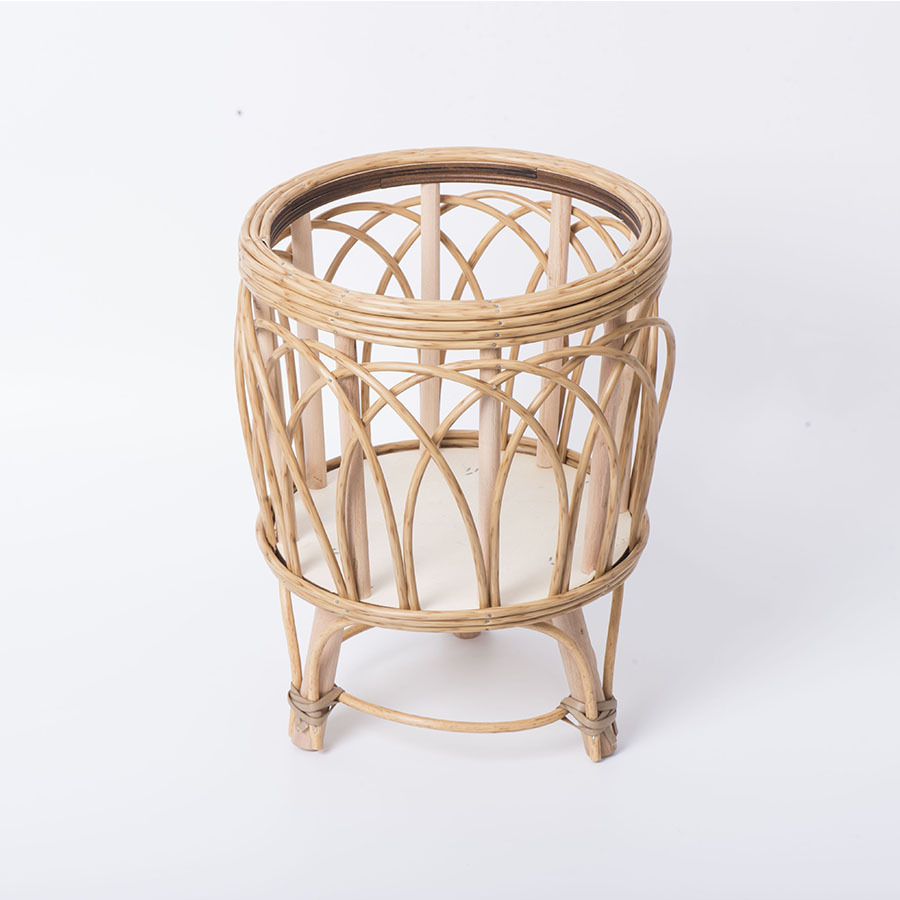 Pequeño pedido de estilo nórdico pastoral de viento de caña estante de maceta tipo estante de suelo para dibujar un gran descuento a medida