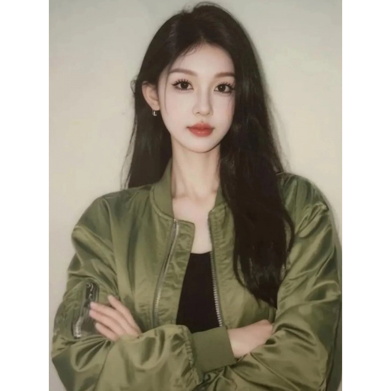 2025 New Autumn Style Unique and Beautiful Military Green Baseball Jacket with a High-End Feel