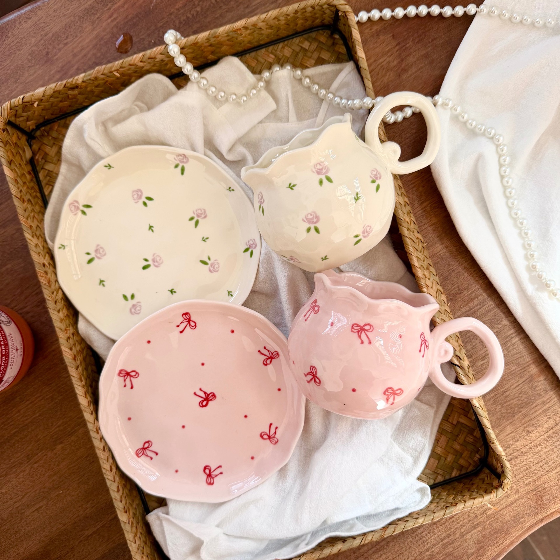Estilo coreano inswind tambor arco mano apretado tazas y platos de cerámica de café irregulares platos de taza de la tarde