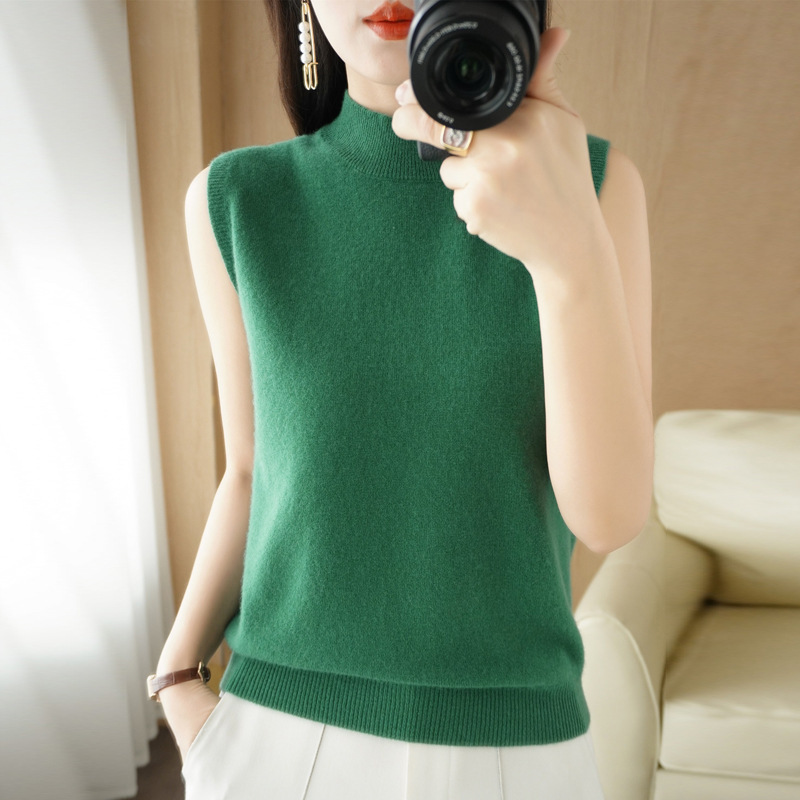 In-Stock New Spring/Summer Women's Inner Vest, Loose Fit, Covers the Body, Pullover, Sleeveless, Solid Color, Half-High Collar Base Shirt In-Stock New Spring/Summer Women's Inner Vest, Loose Fit, Covers the Body, Pullover, Sleeveless, Solid Color, Half-High Collar Base Shirt
