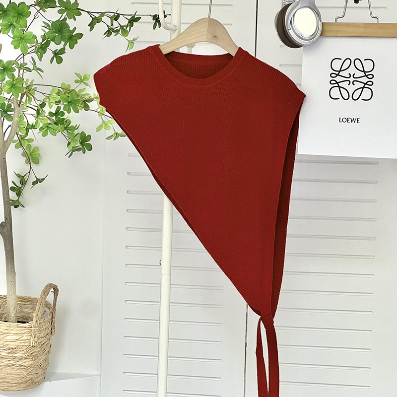 Chaleco de tejido con chaleco triángulo biselado estilo de color superpuesto se puede personalizar abrigo corto de invierno de alta calidad clips de caballo