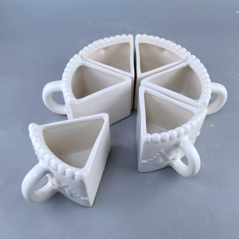 Cubierta de cerámica seis tazas de combinación, tazas de marca triangulares blancas, tazas de agua para reuniones, tazas de geometría simple, tazas apiladas