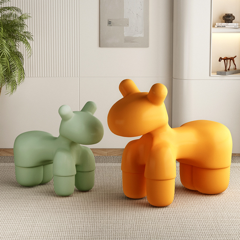 북유럽 인터넷 인기상품 작은 말 모양 의자, 동물 만화 스타일의 세련된 어린이용 창의적인 스툴, 아기용 심플 의자/좌석