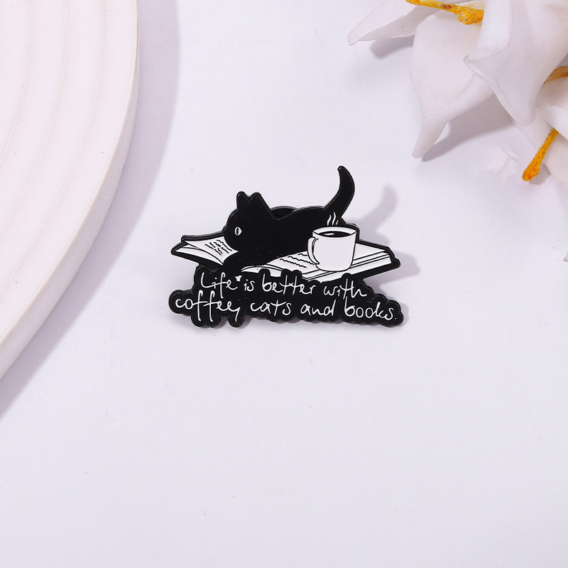 Cute Cat Alloy Stoving Varnish Brooches display picture 2