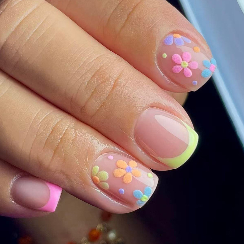 Short Square Flower Nail Pieces French Colorful Women's Nail Pieces Simple Spring Red Wearable Nails New Style
