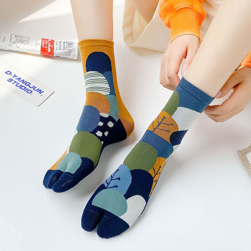 Flip-Flops shoes and socks women's personality two-finger socks toe Japanese style wooden shoes mid-calf cotton socks autumn personality fashion