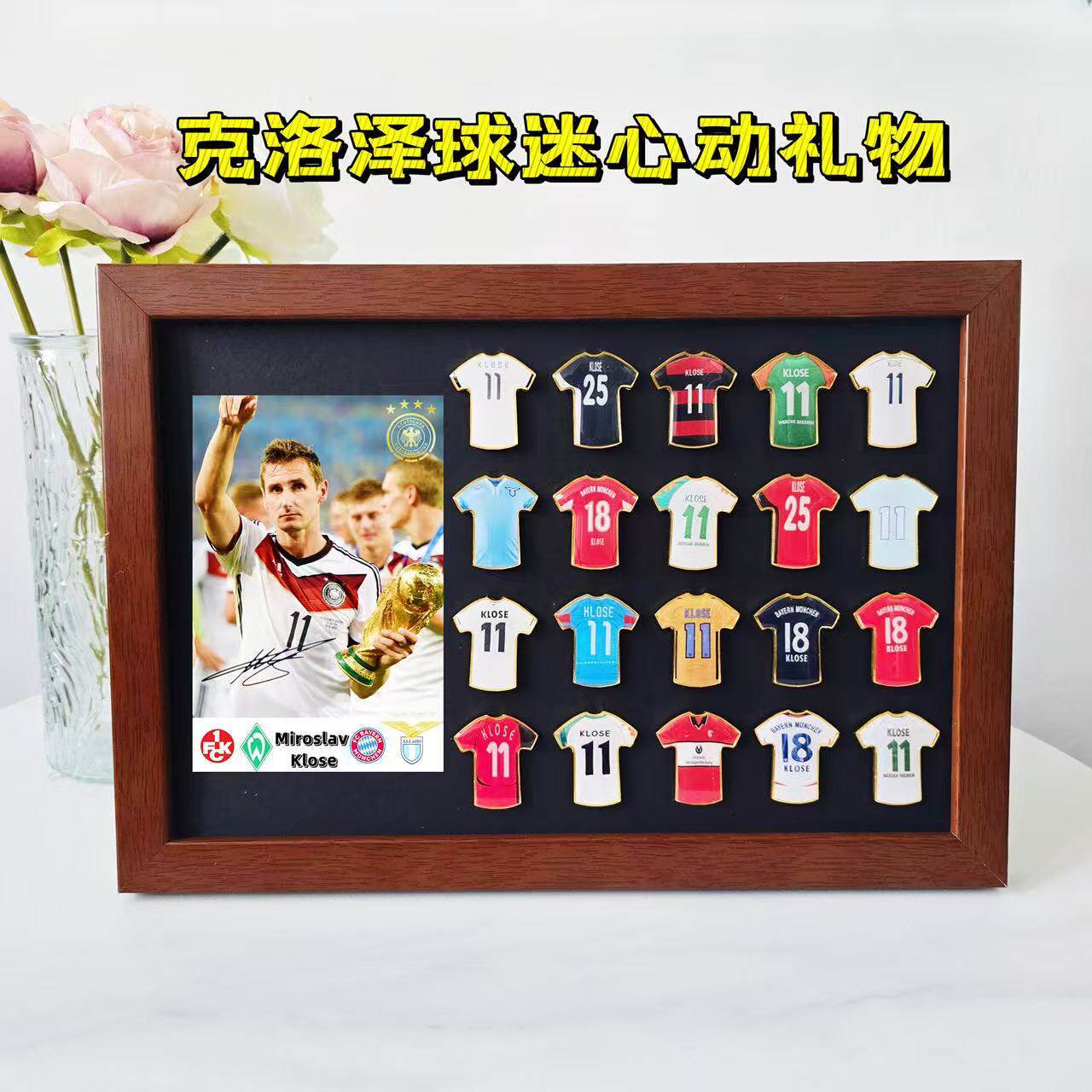 Messi Ronaldo camiseta insignia marco de madera sólida recuerdos de fútbol hechos a mano alrededor del cumpleaños del novio Regalo del festival de Qixi image 59