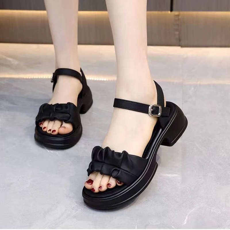 Pequeño aumento de altura sandalias de suela gruesa para mujeres verano 2026 nuevos zapatos de playa de talón grueso para mujeres sandalias de suela gruesa image 1