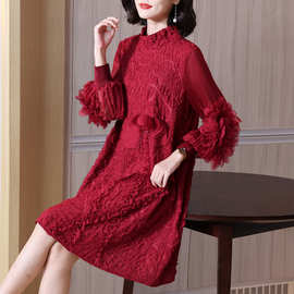 中年妈妈装秋冬新款红色长袖连衣裙女装2023小个子宽松大码打底裙