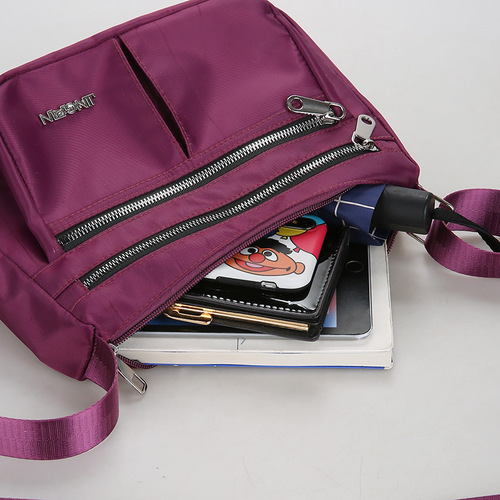 Large capacity canvas shoulder bag for women  new Korean style nylon crossbody bag for shopping mommy bag wholesale