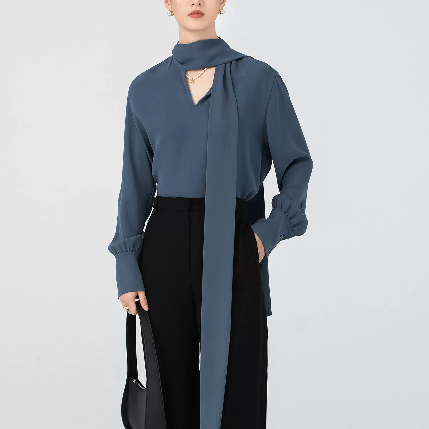 王炸!JIN口三醋酸系带飘逸优雅宽松长款内搭黑色长袖女式衬衫春