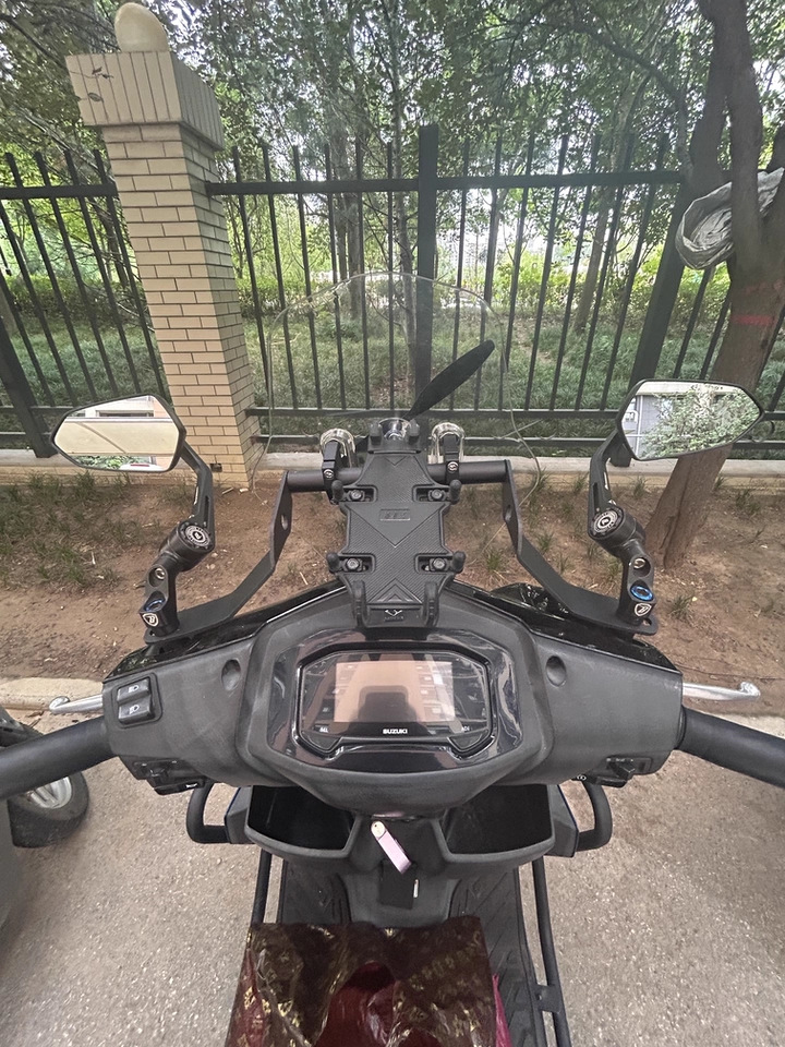 Motorcycle Electric Vehicle Modification, Heightening and Thickening Front Windshield Bracket Suitable for Young Beast Modification, Windshield Windshield