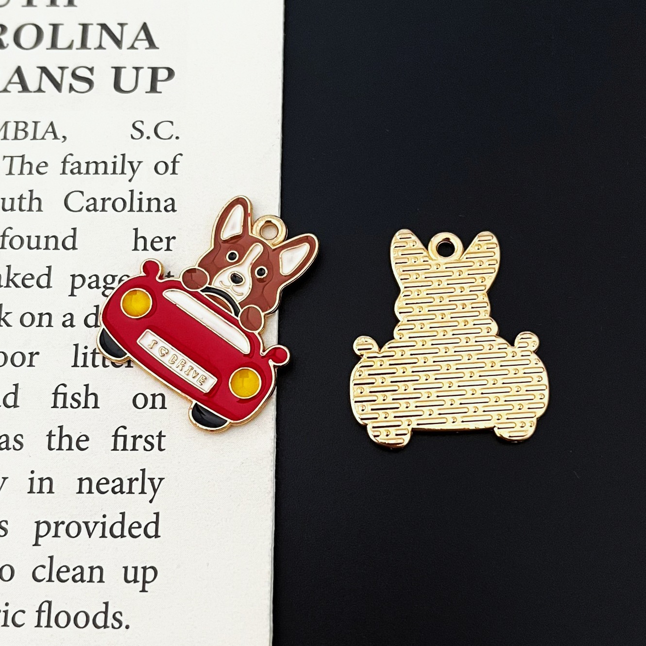 DIY饰品配件合金卡通宠物小狗挂件项链配件钥匙扣挂件批发