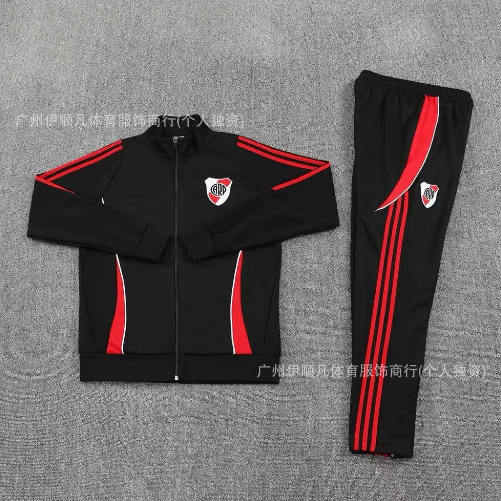 Other River Plate Set 2-Piece Black Red