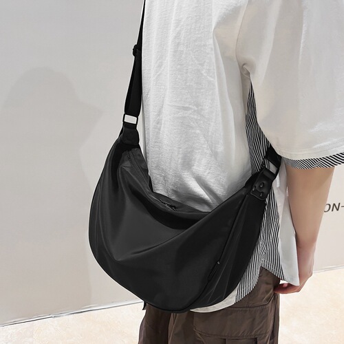 ins simple nylon cloth crossbody bag for women  new Korean version fashionable shoulder dumpling bag student shoulder bag trendy