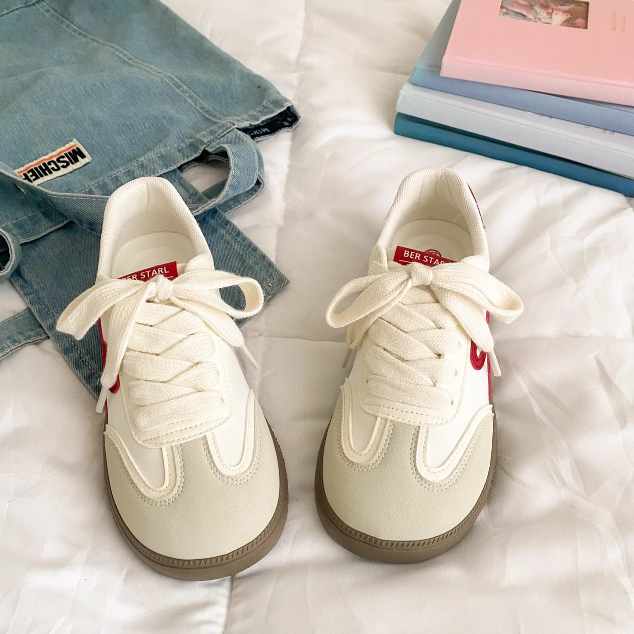 Zapatos de mujer con suela suave no cansada pies mujeres primavera y verano universal nicho diseño ligero estudiantes explosión zapatos de entrenamiento de moda zapatos de mujer primavera 2026 image 5