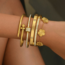 WurвP䓽ɫCɫ18KPgold bangles