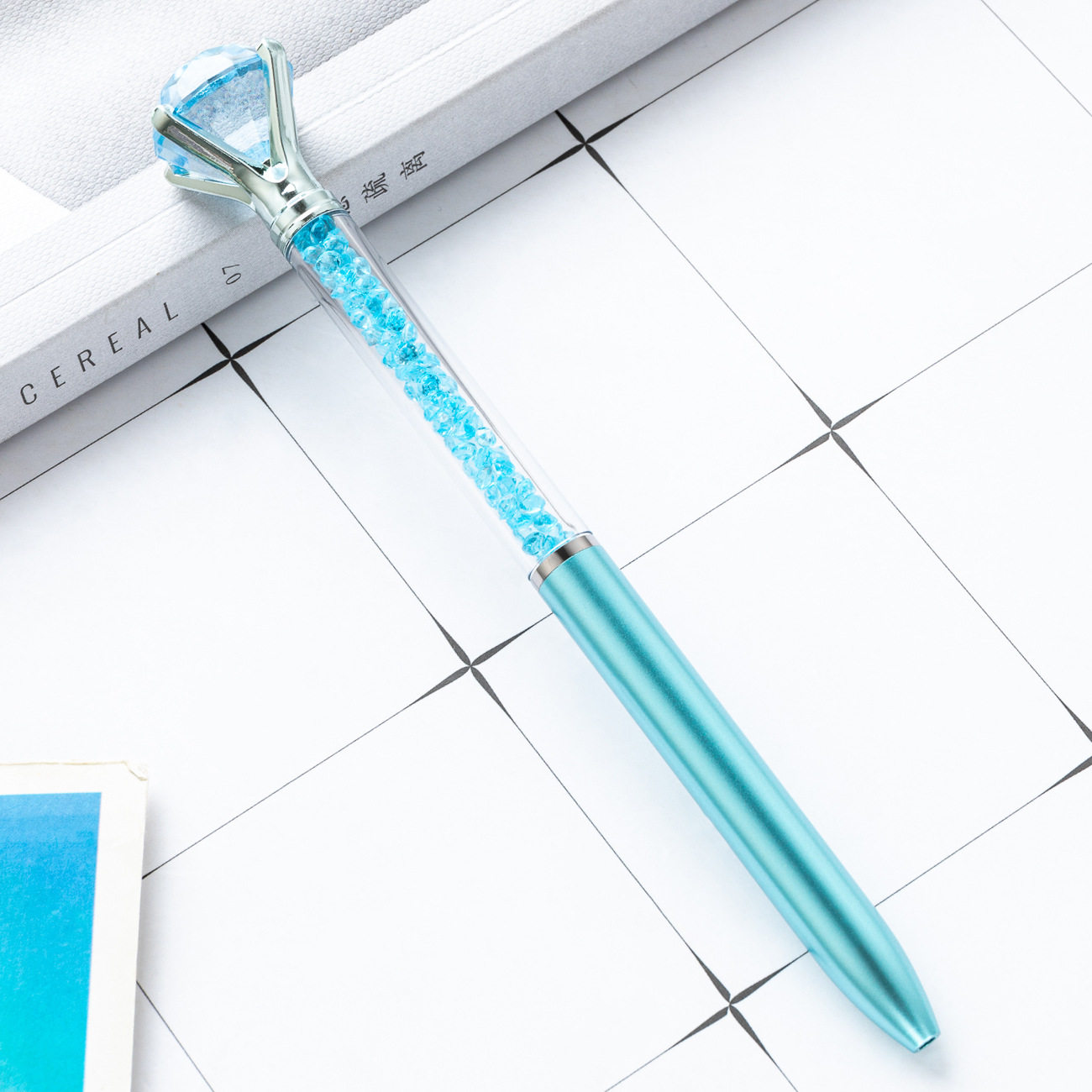 Papelería para estudiantes nuevo bolígrafo de plástico al por mayor bolígrafo de diamante creativo de alto valor bolígrafo de cristal de oficina