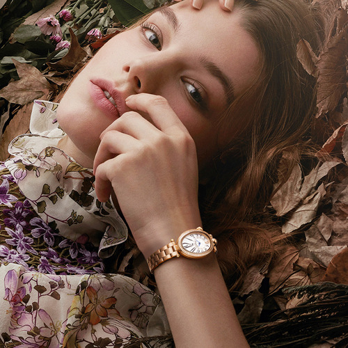 Mark Huafei brand watch for women, fashionable and elegant diamond-encrusted Queen series quartz watch