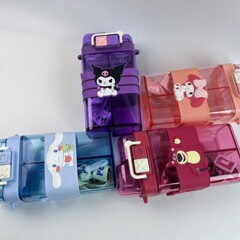 漫画プラスチックカップ、かわいいダブルドリンクカップ、ポータブルで便利なカップ、見栄えの良いストローカップ TH02122