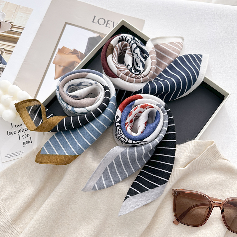 Japón y Corea del Sur de alto valor facial línea de moda extranjera flor impresión bufandas de moda femenina bufandas de moda profesional herringbone bufandas