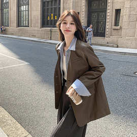 棕色无领皮衣外套女2025春秋新款宽松港风复古假两件拼接PU皮西装