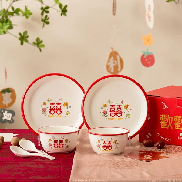 6 sets, 囍, two bowls, two plates, two spoons