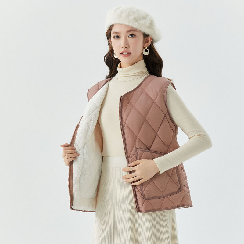 Women's warm extra-large thickened fleece-lined inner waistcoat women's lamb wool zipper casual outer cotton vest 2402
