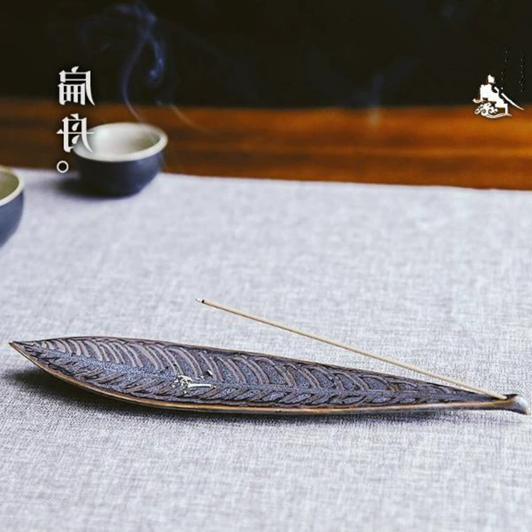 Трансграничная керамическая креативная вставка для благовоний Цзиндэчжэнь Ароматерапевтическая печь Ароматическая тарелка Новый продукт Старый Античный цвет ржавчины Линия листьев благовоний