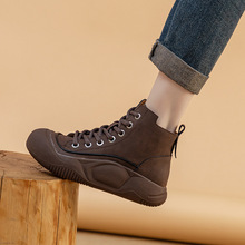 2025秋冬新款复古网红休闲时尚加绒高帮软底马丁靴大码女鞋41-43