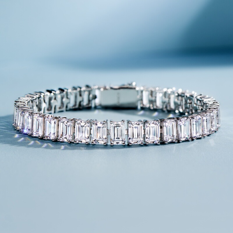 925 Silver Emerald-Cut Diamond Bracelet with 50-Point 5A High-Carbon Diamonds, Fashionable and Luxurious Row of Diamonds, High-End Jewelry