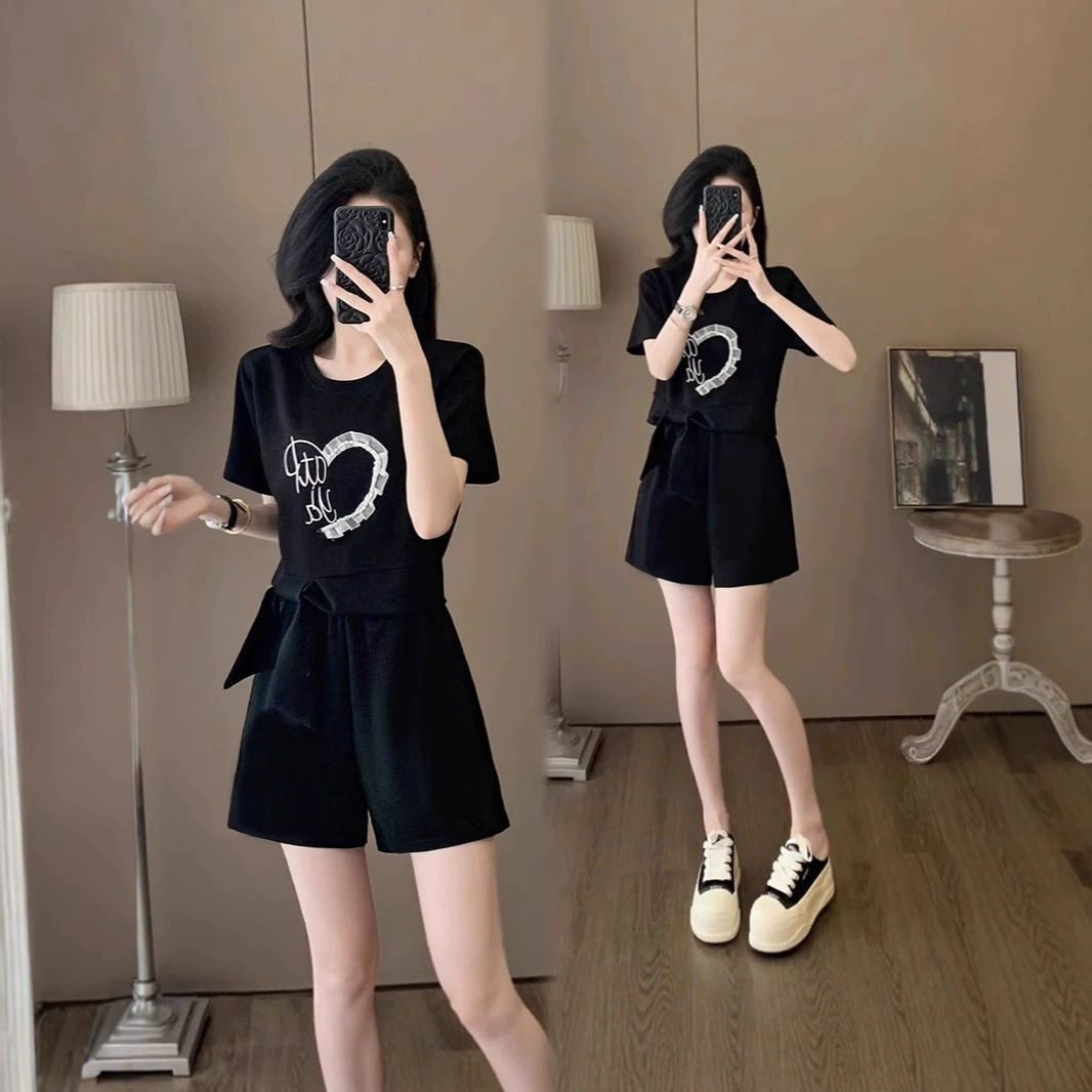 Летний спортивный костюм для женщин, европейский стиль, 2025 год, новый, свободный, повседневный, уличный, шорты с коротким рукавом, комплект из двух предметов