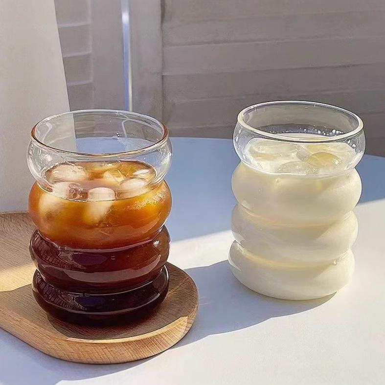 Taza de vidrio de viento ins, taza de oruga de borosilicato alto, taza de círculo simple, taza de vidrio corrugado en espiral, resistente al frío y al calor