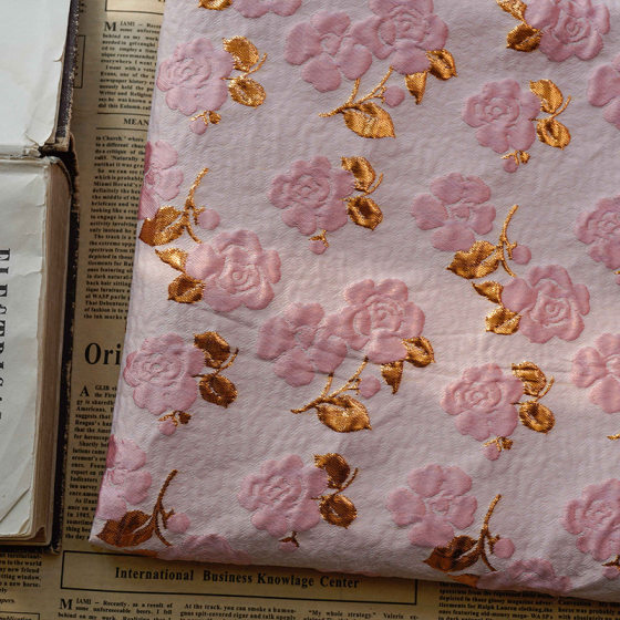 Fashion pink gold rose embossed jacquard fabric crisp fashion bags shoes fabric spring and summer women's dress fabric