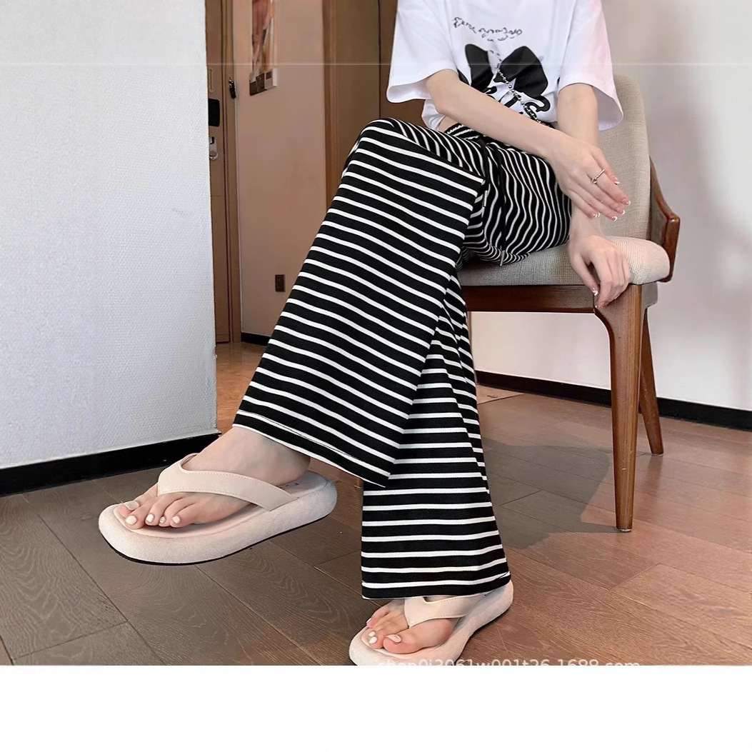 Verano femenino nuevo estilo pequeño cintura alta pantalones de rayas blancas y negras drapeado delgado pantalones de trapeador casuales rectos sueltos