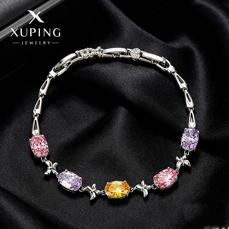 Xuping mosaico de joyas artificiales de color empalmado pulsera aleación de cobre huevo de paloma blanco lujoso ligero temperamento joyas de mano para mujeres