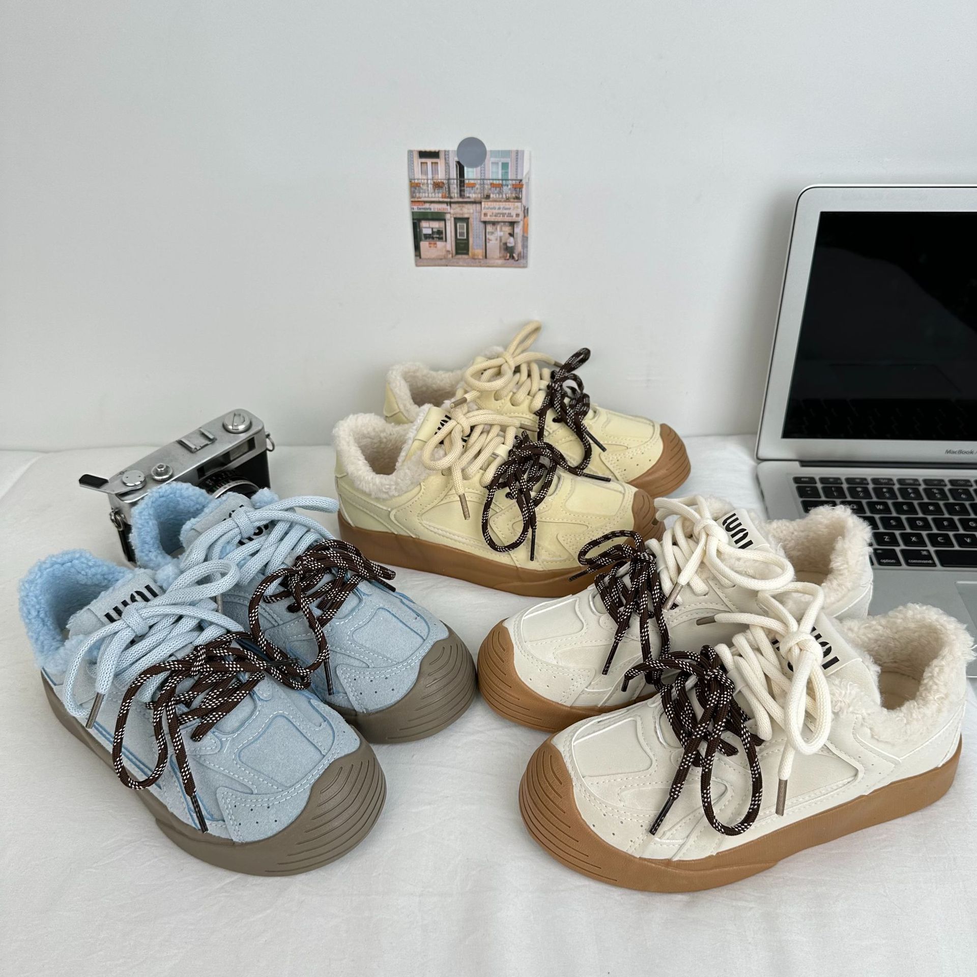 Zapatos de invierno calientes de invierno para nicho de zapatos de algodón casuales coreanos.