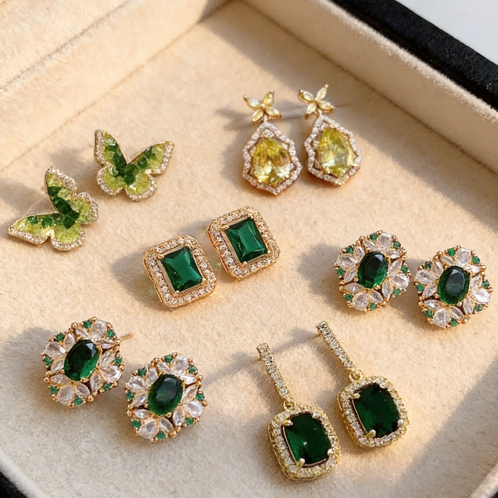 Temperamento de pendientes verdes pendientes ligeros lujosos de alto nivel sensación de pendientes zircon flores joyas geométricas al por mayor fábrica