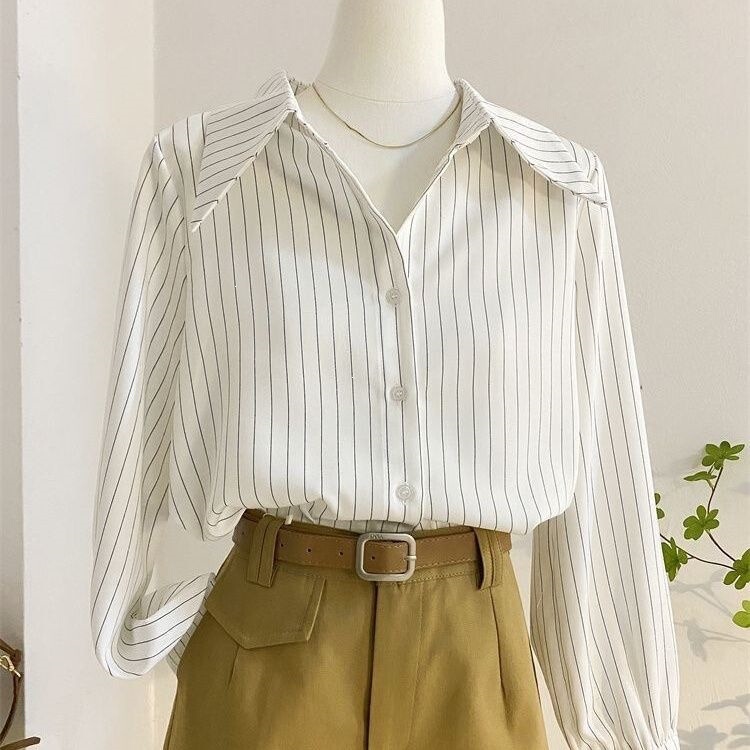 Spring and Autumn New Korean Style Simple Versatile White Striped Shirt for Women, Summer Loose Fit with Regular Shoulder and Long Sleeves