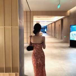 微醺朗姆 ***蕾丝撞色碎花吊带长款连衣裙女夏修身显瘦